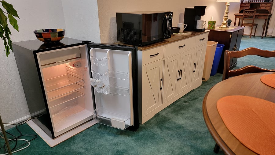 Breakfast Kitchenette