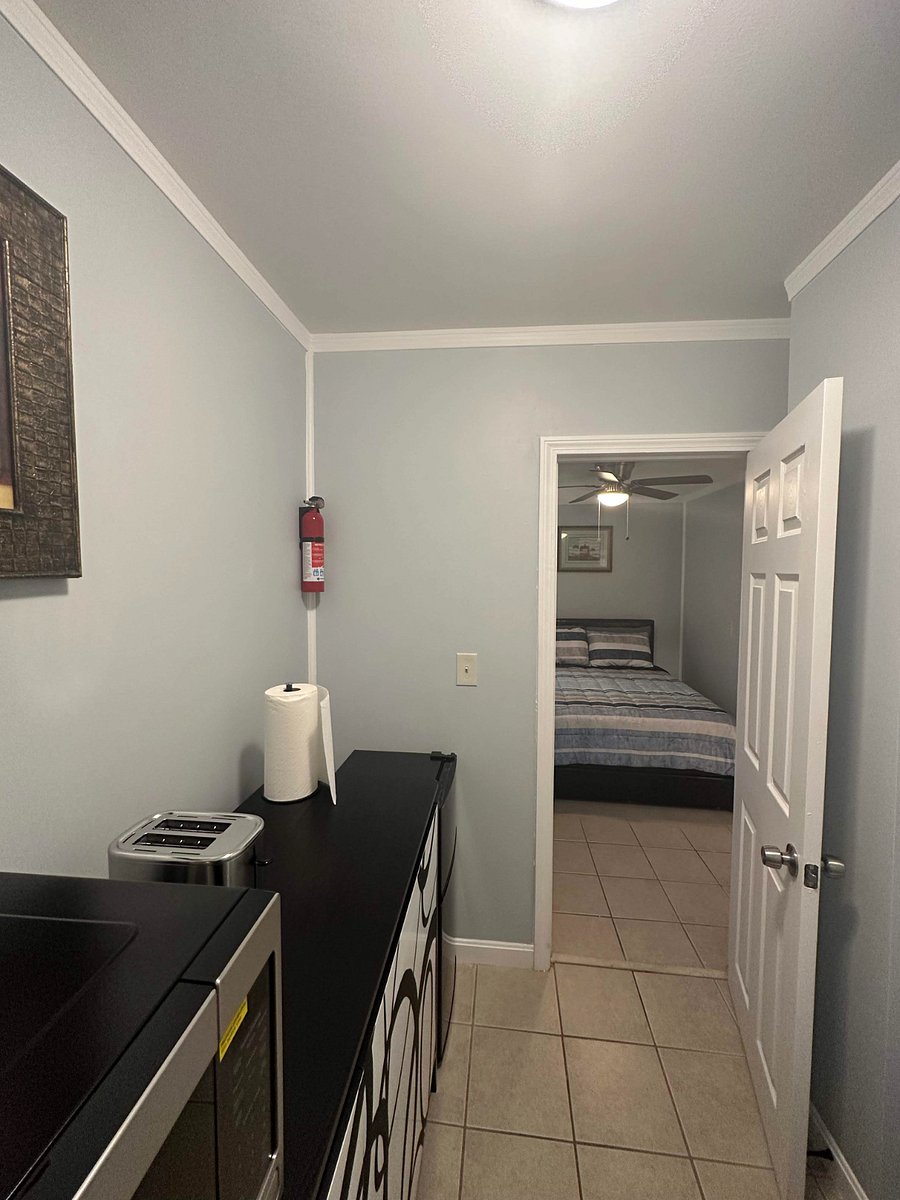 Furnished Finder property 834035_2 photo 7
