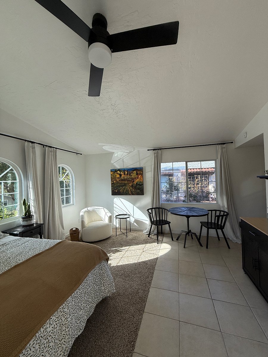 Furnished Finder property 834057_1 photo 2