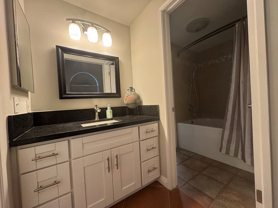 Furnished Finder property 834075_1 photo 7