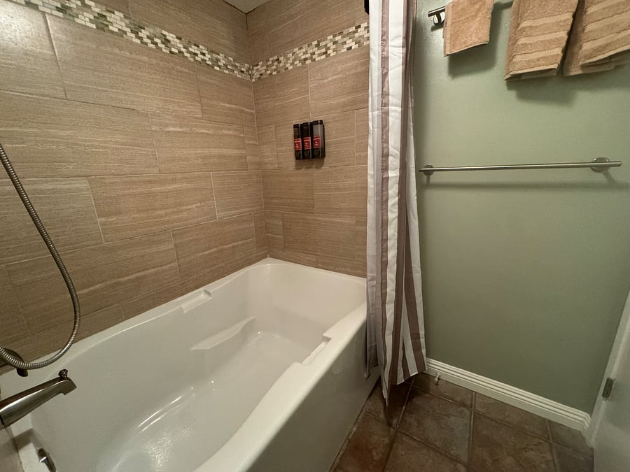 Furnished Finder property 834075_1 photo 8