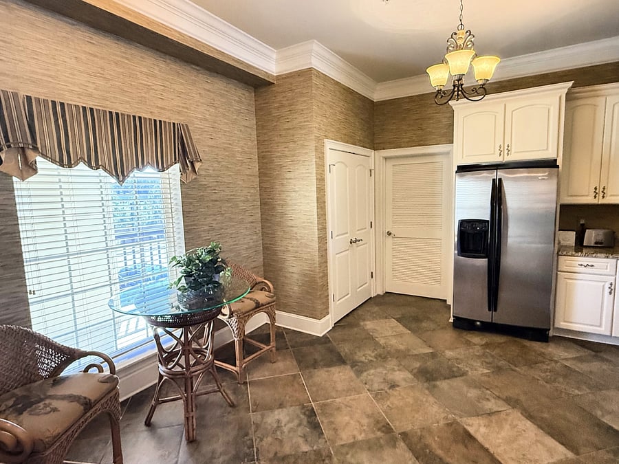 Furnished Finder property 834105_1 photo 8