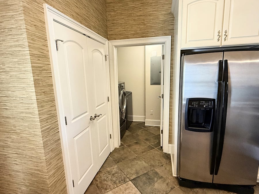 Furnished Finder property 834105_1 photo 10