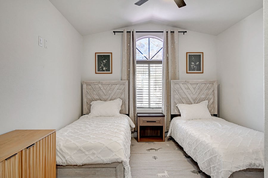Furnished Finder property 834110_1 photo 11