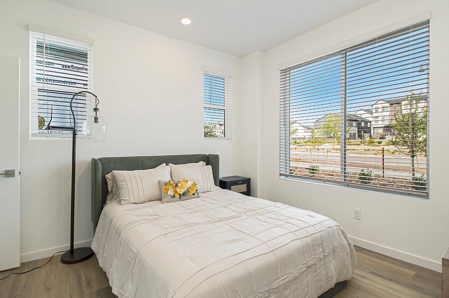 Furnished Finder property 834116_1 photo 2