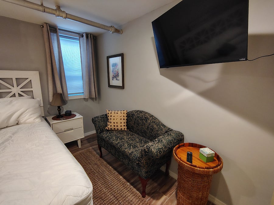 Furnished Finder property 834154_1 photo 11