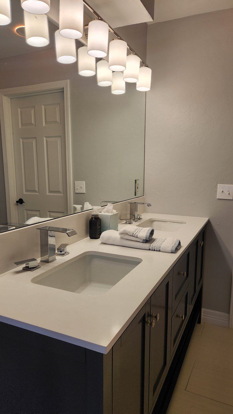 Furnished Finder property 834225_3 photo 16