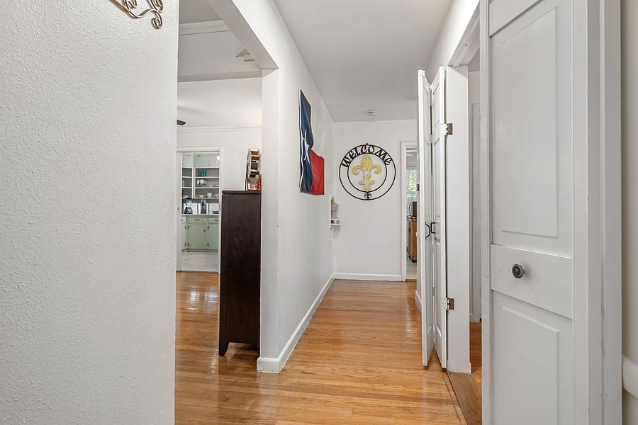 Furnished Finder property 834229_1 photo 20