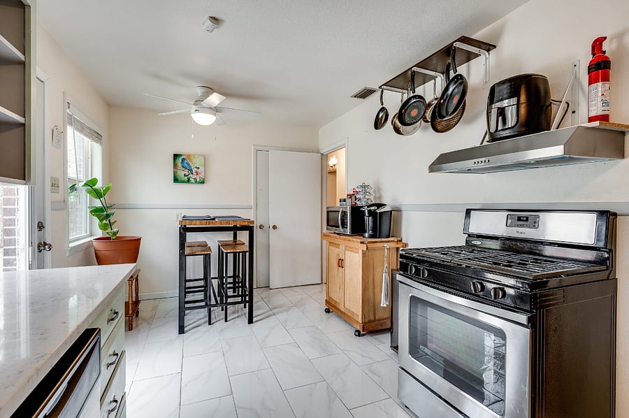 Furnished Finder property 834229_1 photo 15