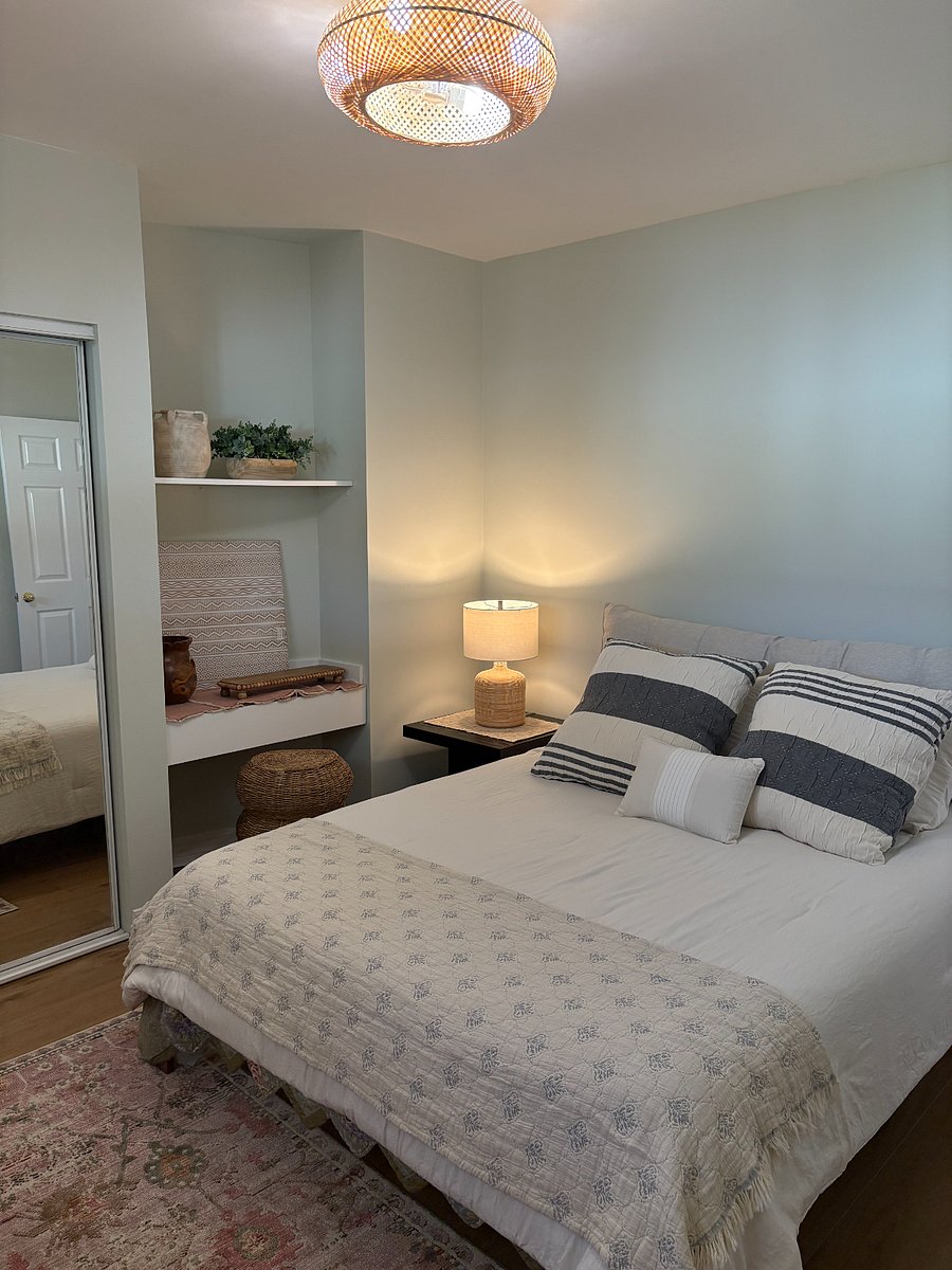 large, cozy, inviting bedroom with wedge pillow for reading / surfing (laptop) in bed