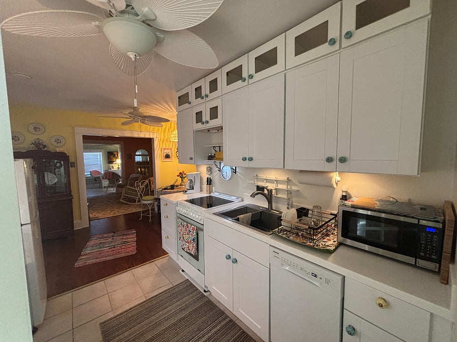 Furnished Finder property 834274_1 photo 3