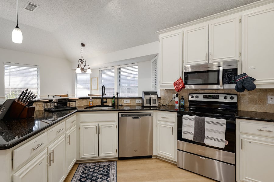 Furnished Finder property 834281_1 photo 10