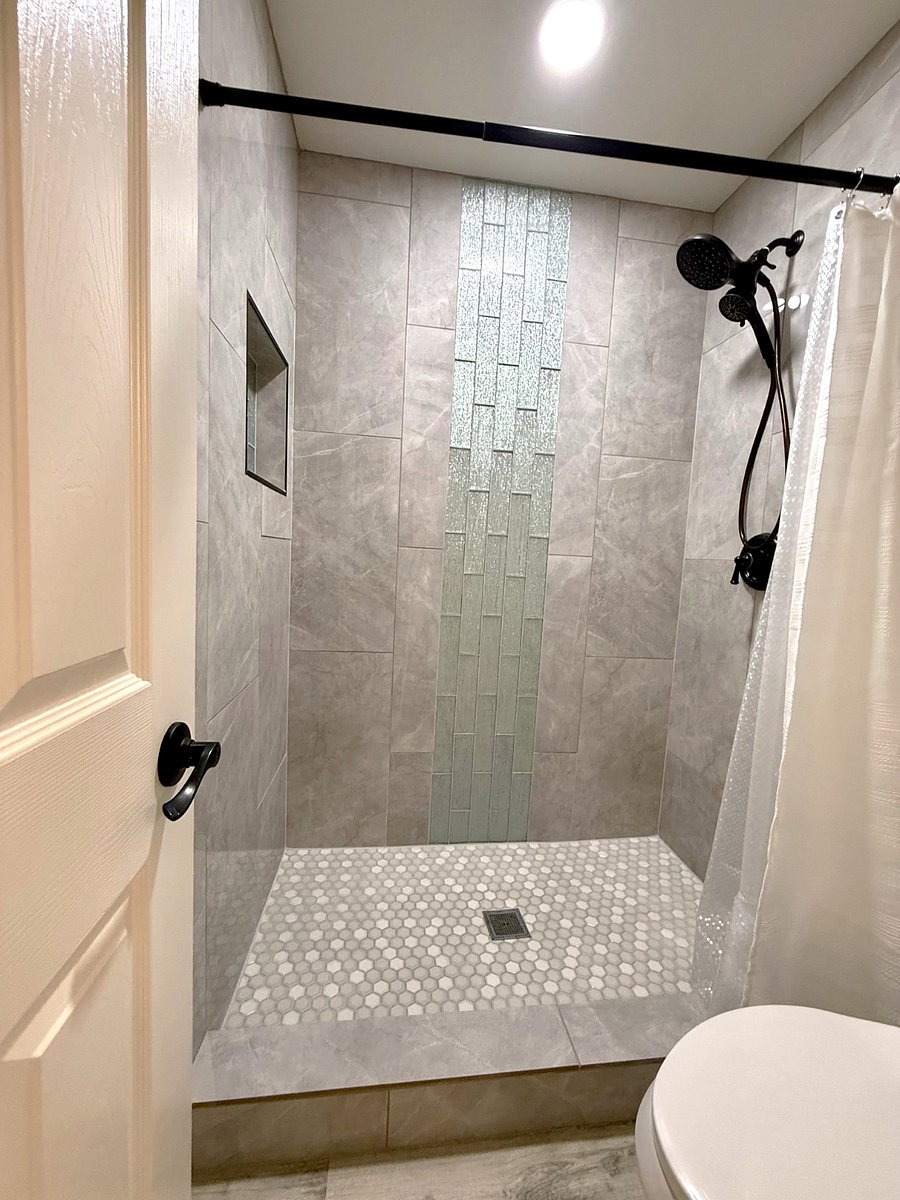 PRIMARY WALK-IN SHOWER