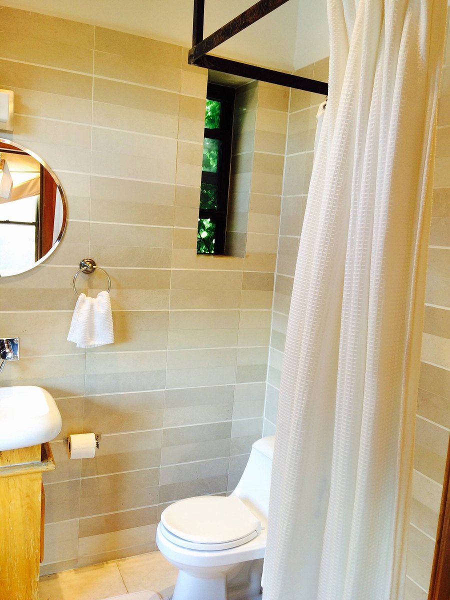Bathroom with bedroom 3 ensuite. 