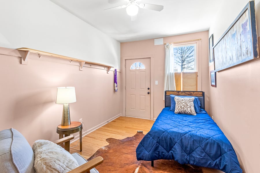 Second bedroom, sleeps one