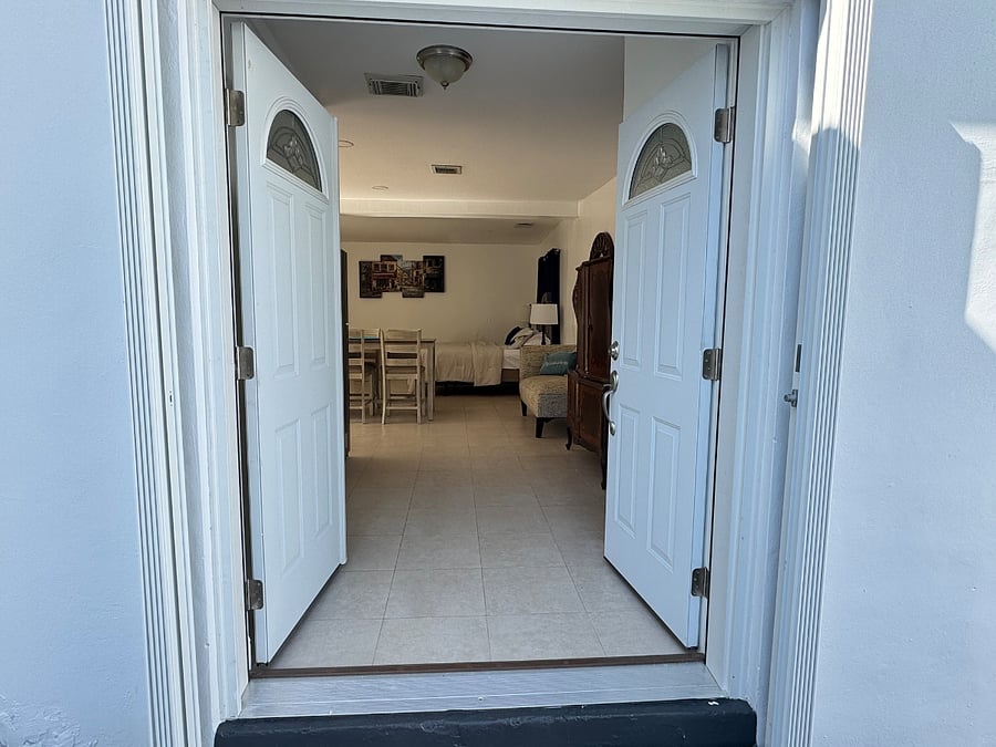 Furnished Finder property 834503_1 photo 3