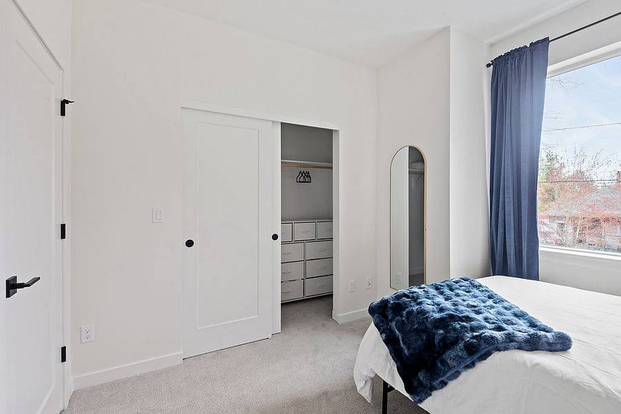 Furnished Finder property 834504_1 photo 21