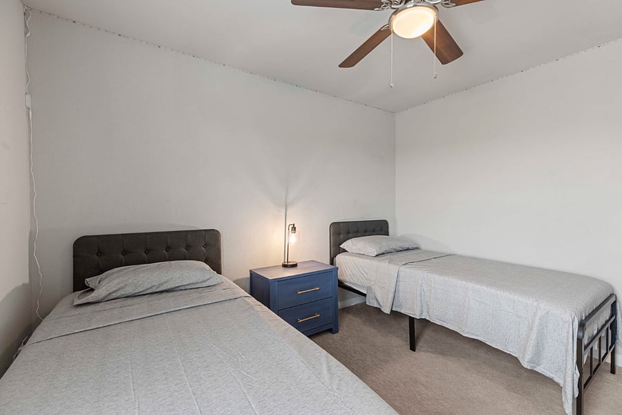 Bedroom 4 with Twin XL Beds
