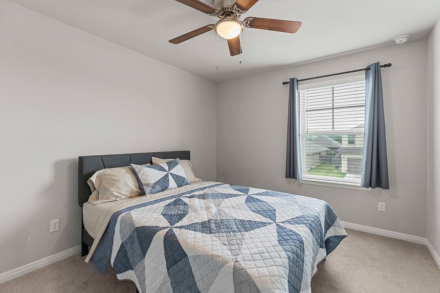 Bedroom 2 with Queen Bed