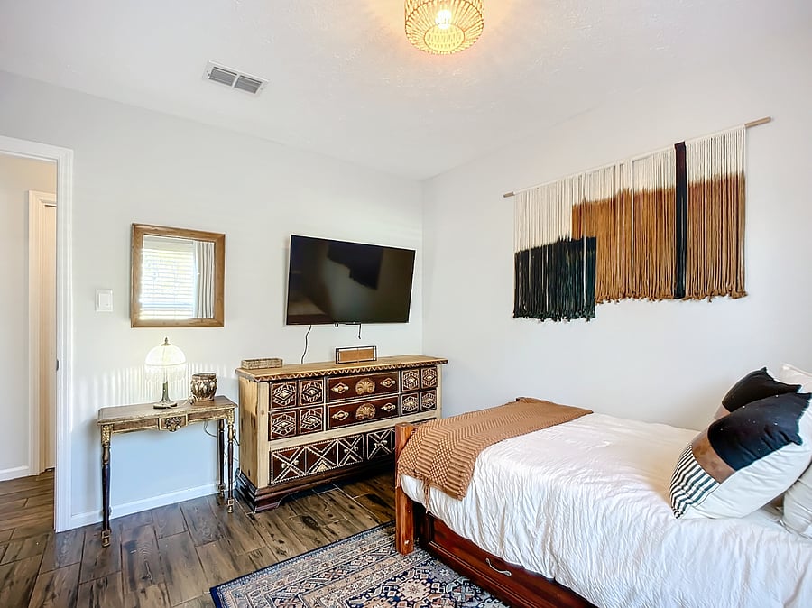 Furnished Finder property 834558_1 photo 18