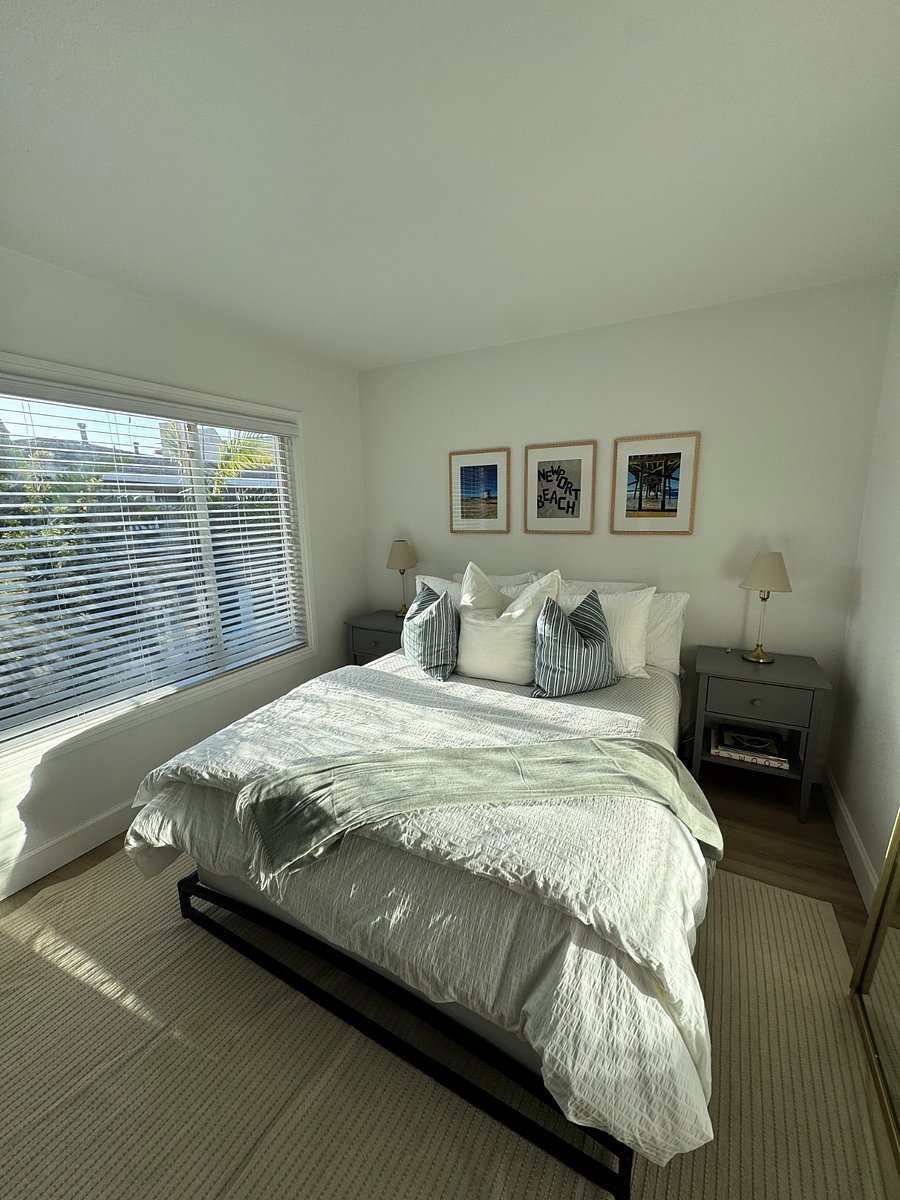 Queen Bedroom 1