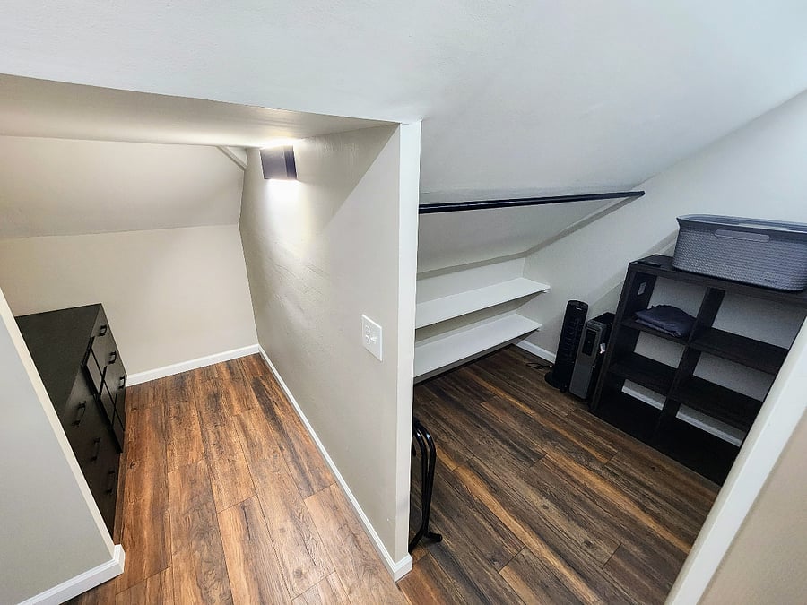 Earth & Noir - Walk-in closet, portable fan and space heater included for comfort