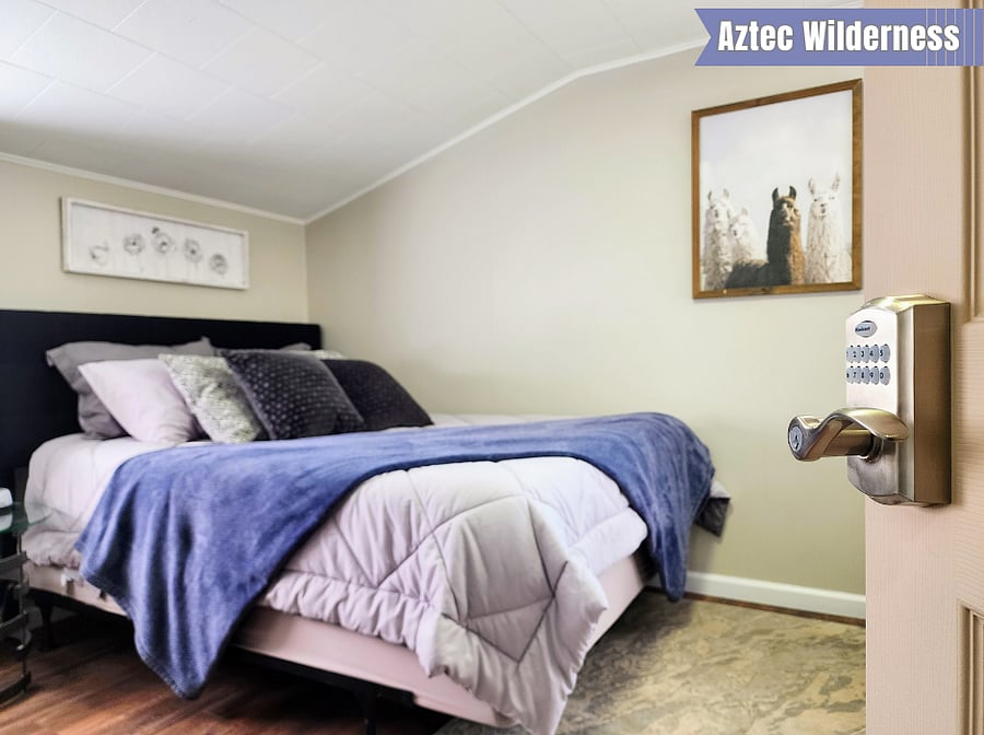 Aztec Wilderness - Code locked second floor bedroom