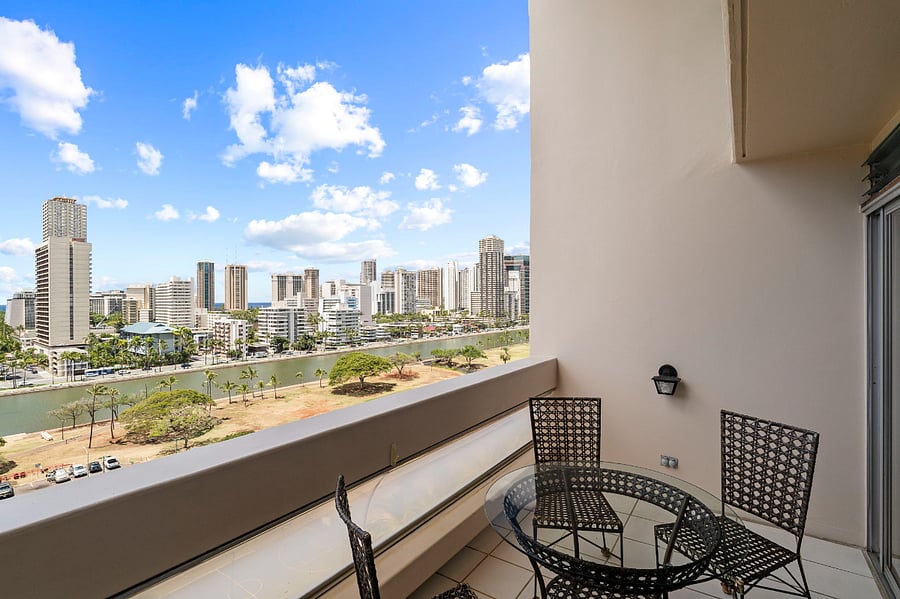 Lanai/View