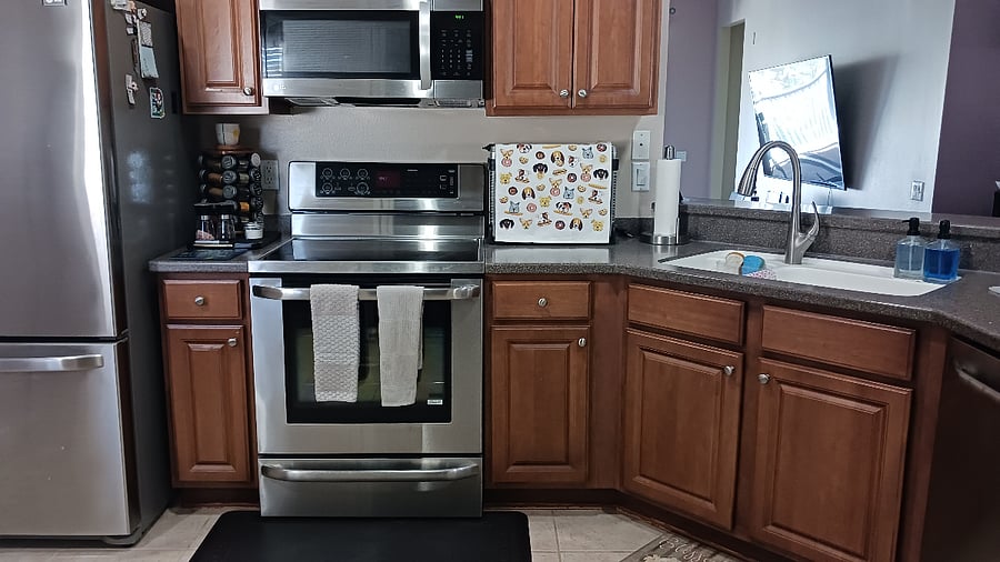 microwave, air fryer, glass stove top, oven, George Forman grill, dishwasher