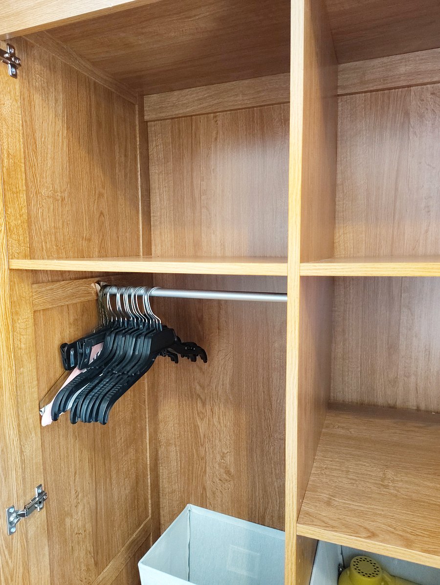 Room armoire.
