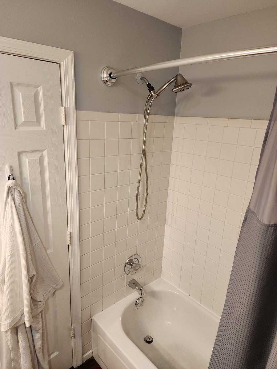 Secondary bathroom