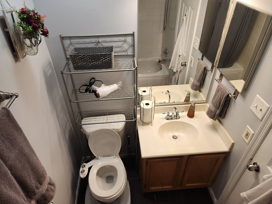 Secondary bathroom