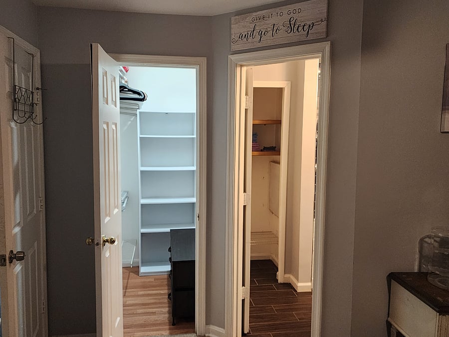 Walk-in closet off primary bathroom, ensuite