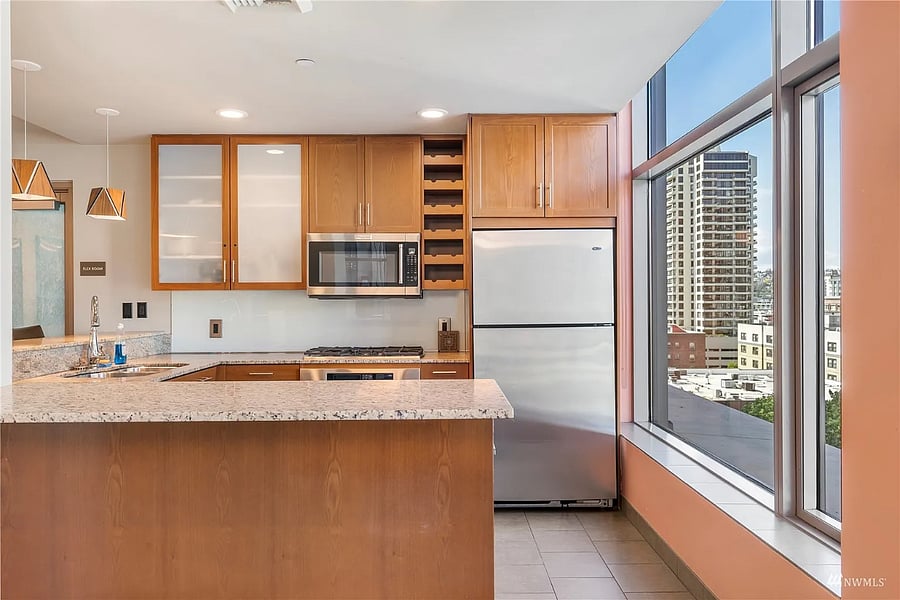 Common Area Kitchen
