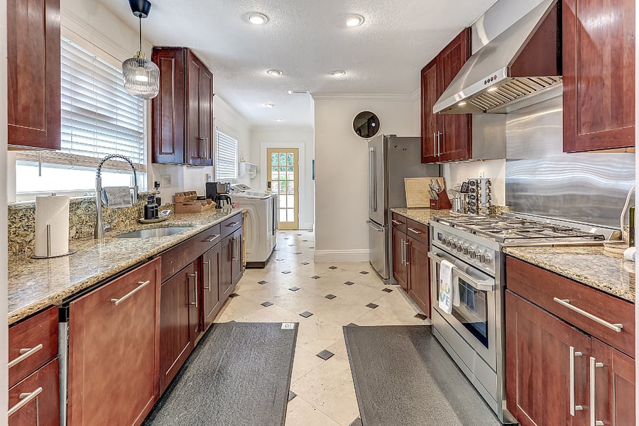 Furnished Finder property 834715_1 photo 25