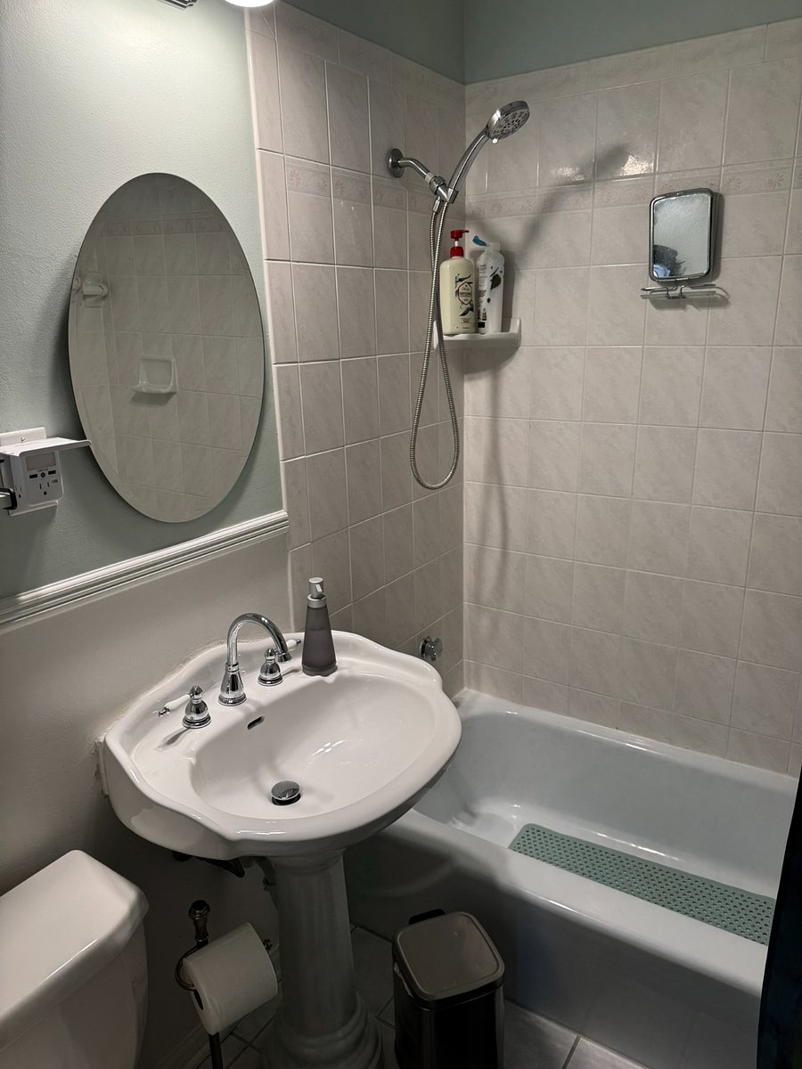 Furnished Finder property 834753_3 photo 23