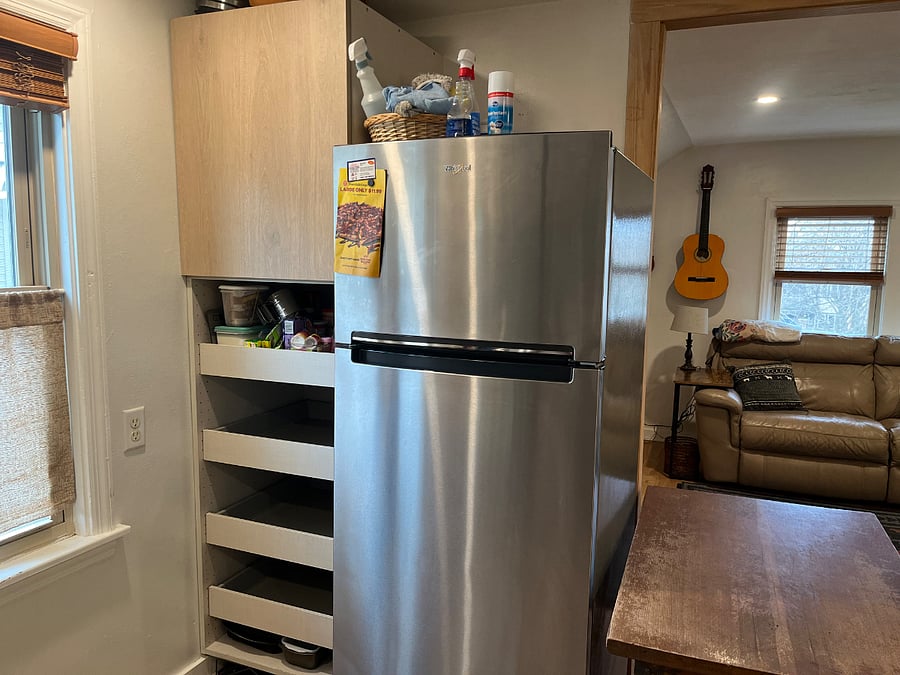 Newer refrigerator with ice maker