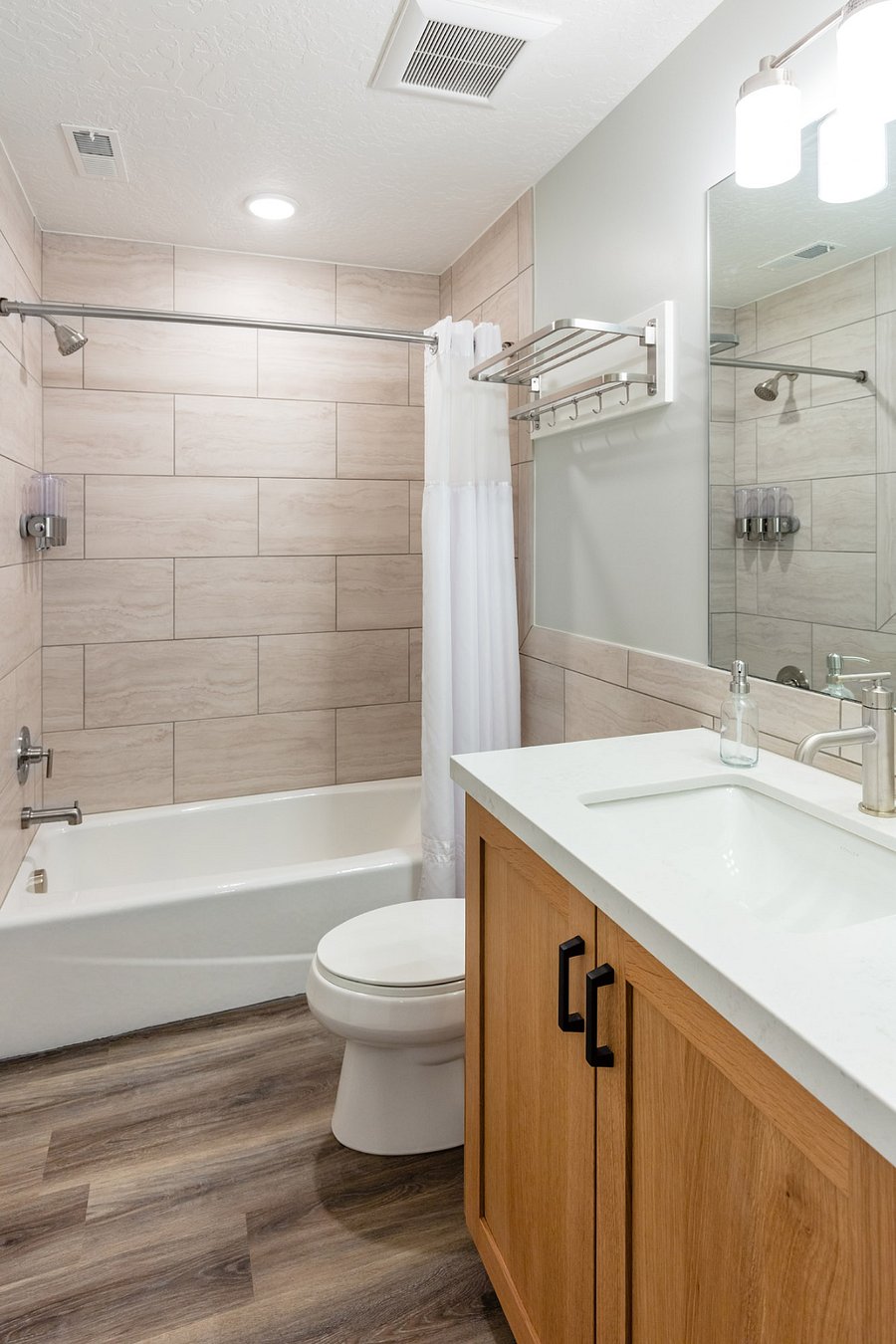 Full bathroom