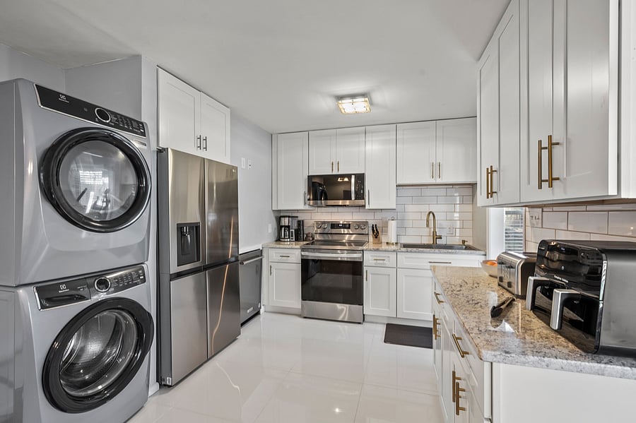 Furnished Finder property 834982_1 photo 15