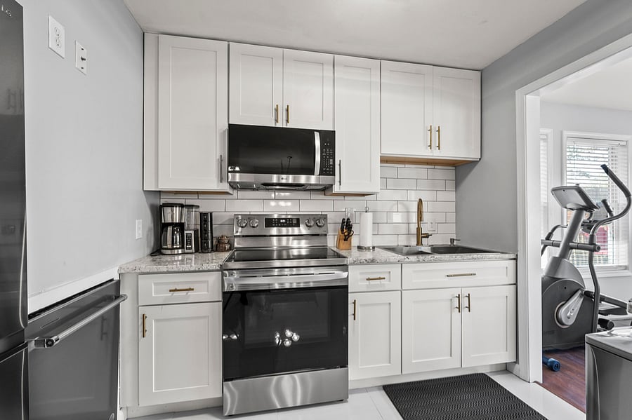 Furnished Finder property 834982_1 photo 18