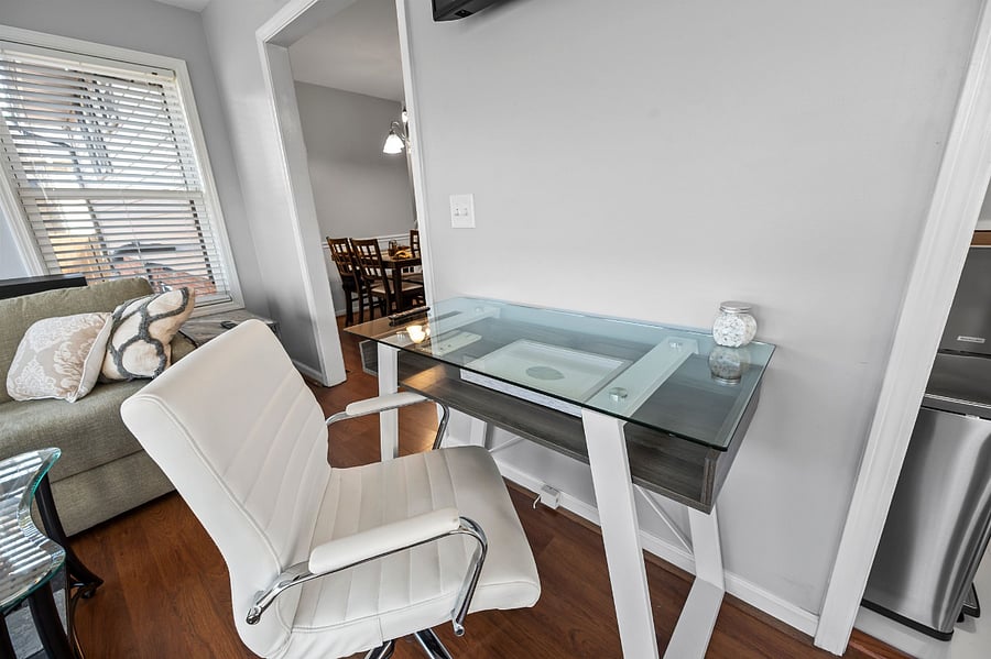 Furnished Finder property 834982_1 photo 21
