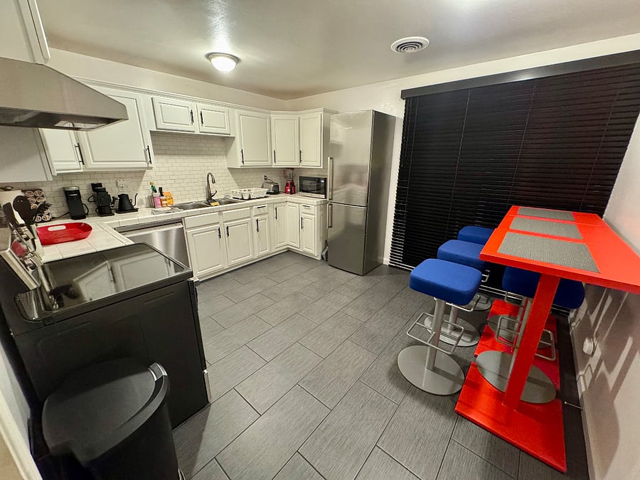 Furnished Finder property 834991_1 photo 13