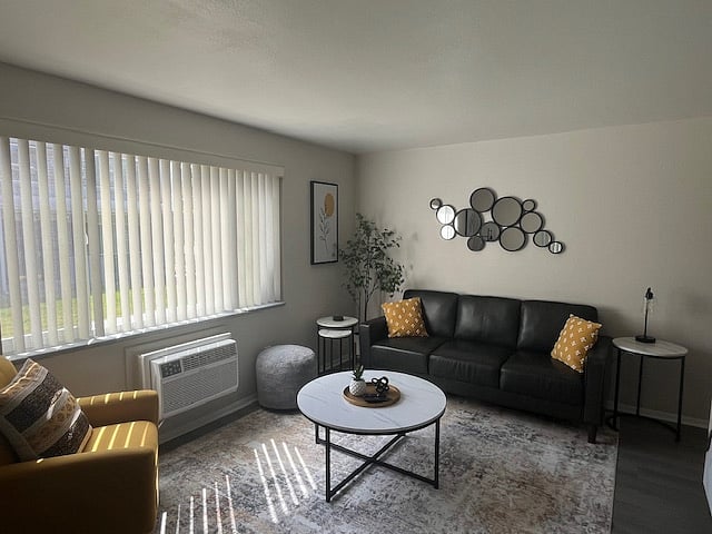 Furnished Finder property 835011_3 photo 6