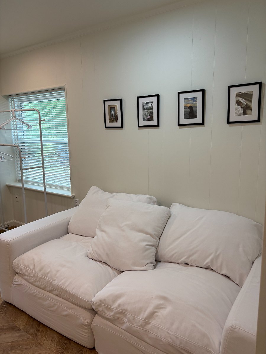 Private Basement Suite $1200