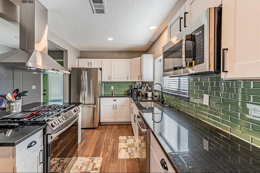 Furnished Finder property 835033_1 photo 3