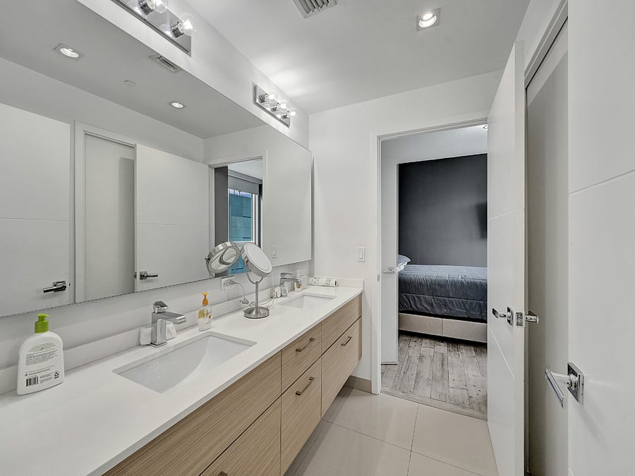 Furnished Finder property 835052_1 photo 32