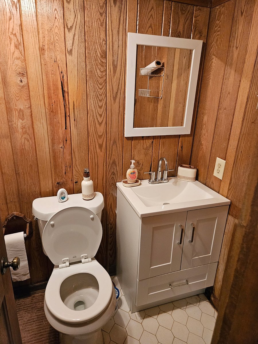 Furnished Finder property 835060_1 photo 8