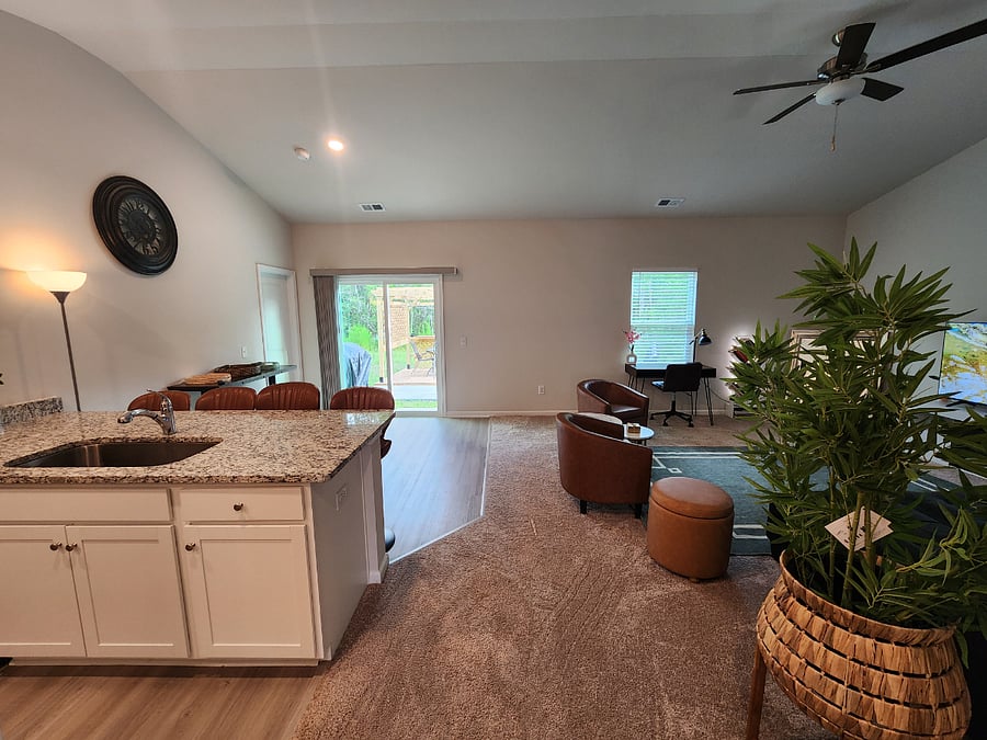 Furnished Finder property 835066_1 photo 12