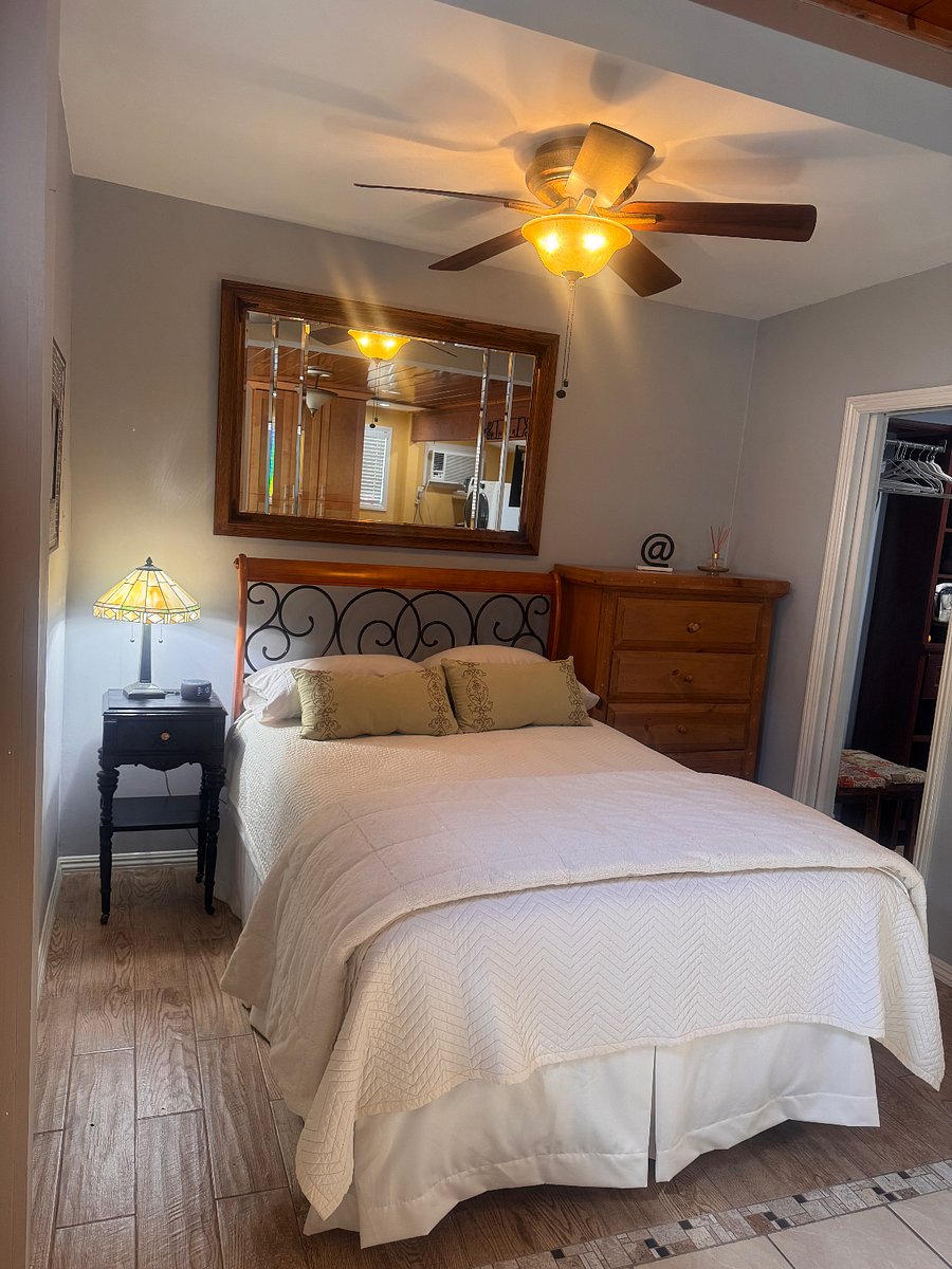 Furnished Finder property 835234_1 photo 4