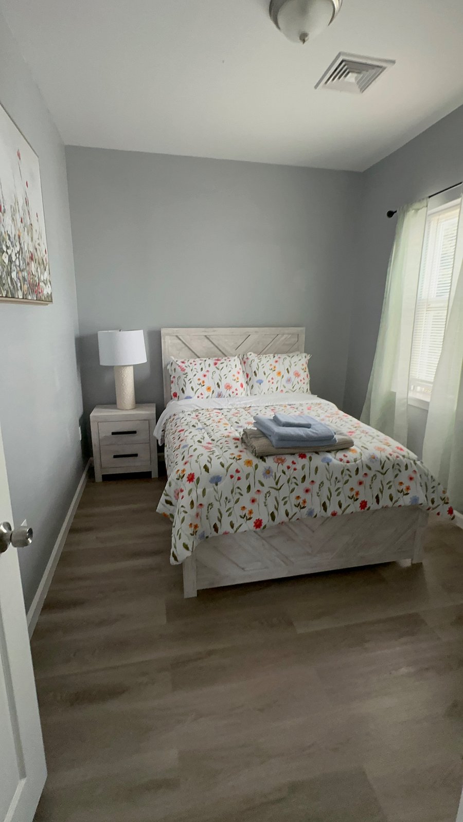 Second Bedroom with Full Size Bed